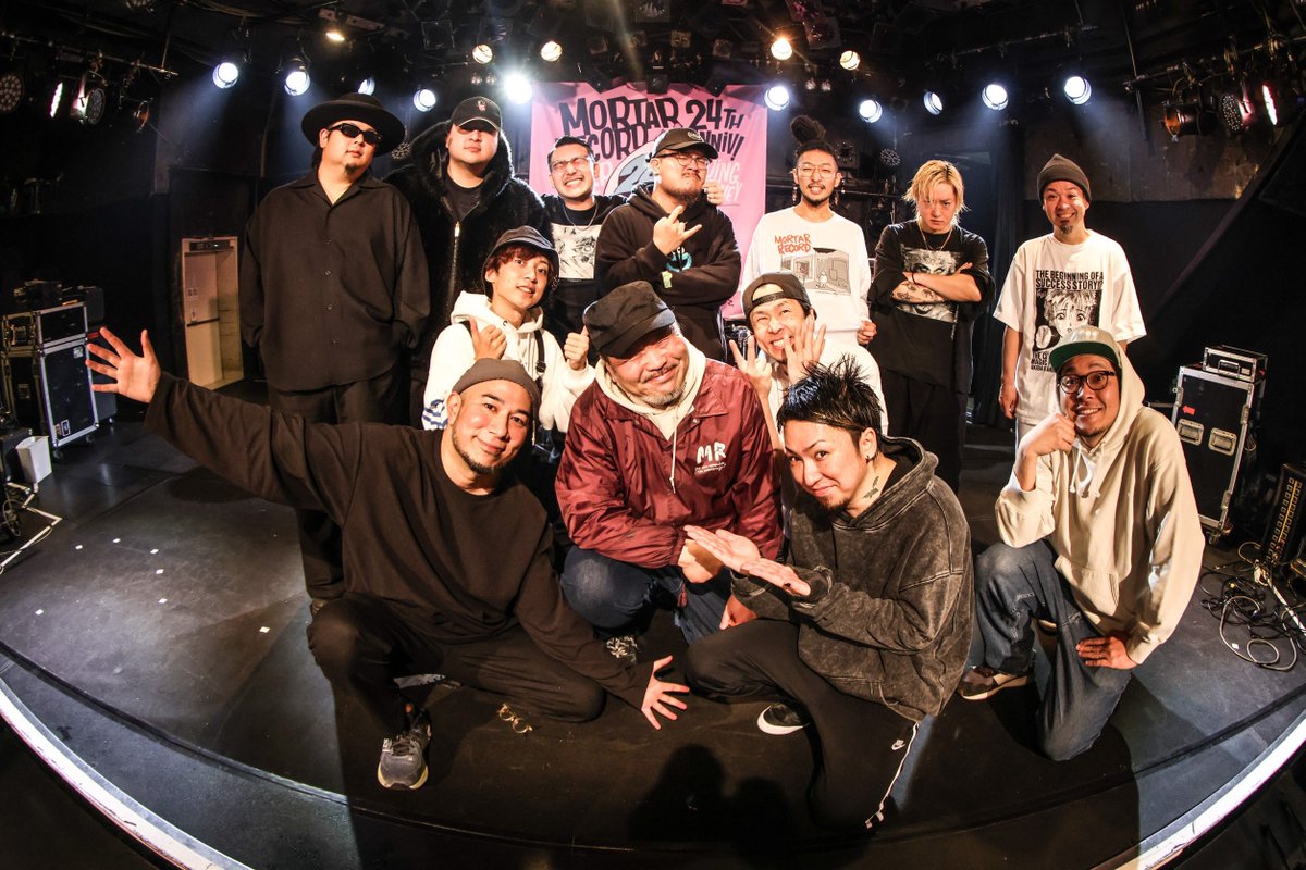 Yucogt's tweet photo. モルタルレコードPRESENTS　
@mortarrecord 
モルタルレコード24thアニバーサリー公演
【#SiM × #skaskaskaclub 2MAN SHOW!!】

ありがとうございました！
熱々のステージで最高楽しかったです！

次回は3/1(土)
ZEPHYREN Presents A.V.E.S.T project vol.18
よろしくお願いします！ https://t.co/Wh2nOVigsT