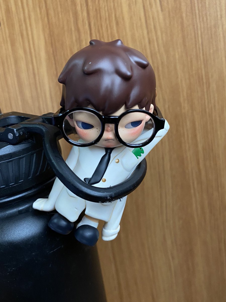 kaelparcels's tweet photo. 🤓 https://t.co/GiDm7Chvao