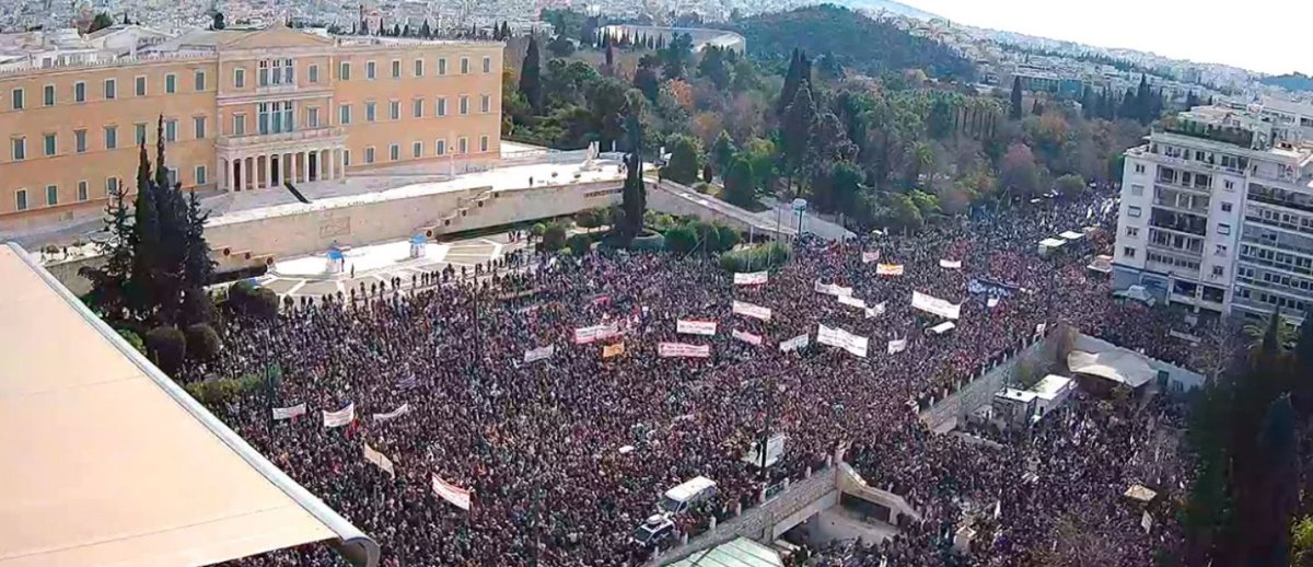 dimitrivorris's tweet photo. #τεμπη_εγκλημα #tempi #protests Massive  protests broke out in Athens, Brussels, and numerous cities worldwide,  condemning the political cover-up of the 2023 Tempi train collision, a  tragedy that claimed 57 lives and left over 85 people injured. https://t.co/HK1FWXIdsk