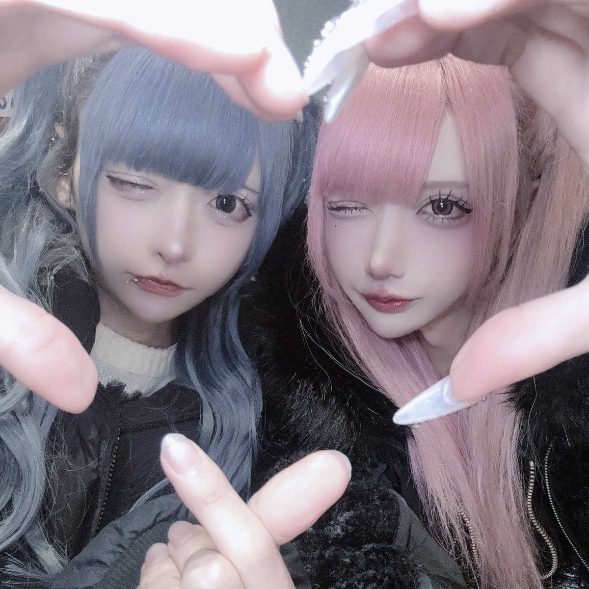 .  ⠀⣀⣤⣤⣤⣀ ⠀⠀ ⣀⣤⣤⣤⣀ 
⢠⣾⣿⣿⣿⠿⢿⣷⣤⣾⡿⠿⣿⣿⣿⣷⡄
⣿⣿⣿⠏        ⠈⠛⠁        ⠹⣿⣿⣿
⢻⣿⣿^⸝⸝ᴗ̤  ̫ ɞ̴̶̷⸝⸝)(⸝⸝ᴗ̤  ̫ ɞ̴̶̷⸝⸝^ ⣿⣿⡟
⠈⢻⣿⣧  🩵 :¨·.·¨: 🩷⢀⣼⣿⡟
⠀⠀⠙⢿⣿⣤⡀ `·..·´ ⢀⣤⣿⡿⠋
⠀⠀⠀⠀⠙⢿⣿⣦⣤⣴⣿⡿⠋
    ⠀⠀⠀⠀  ⠙⠻⣿⠟⠋