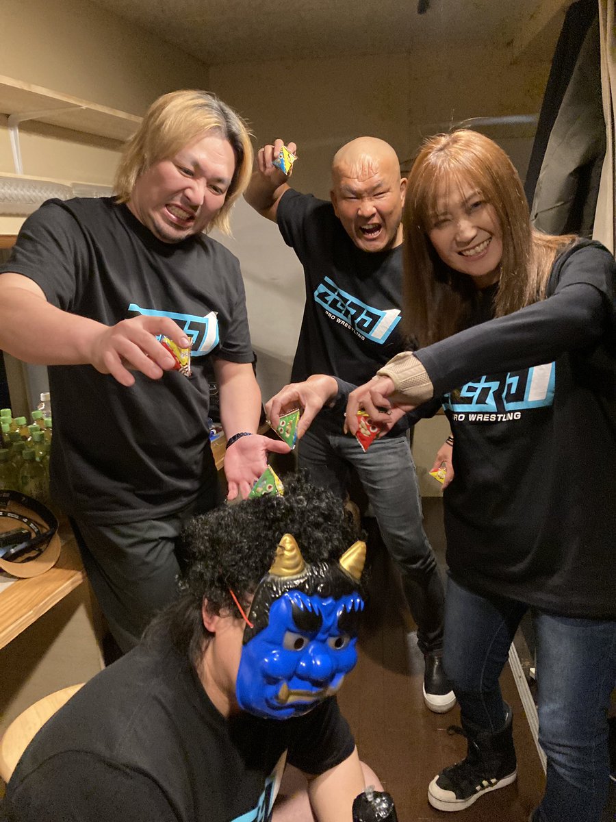 ZERO1_Wrestling's tweet image. 節分祭イベント無事終了しました🫘
ありがとうございました！

お客さんと共に鬼(横山選手)を退治👹
無事2/9(日)の新木場大会に向けて悪いものを追い払えた様子...！😂

トークショーや発表もあり、まだまだZERO1盛り上がっていきますのでよろしくお願いします🔥

(広報ミナミ)

#pwzero1