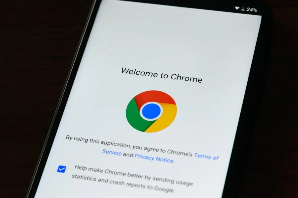 _TechLoot_'s tweet photo. Google Chrome Security Alert: 3 Billion Users Urged to Update Now #GoogleChrome #ChromeUpdate #CyberSecurity #OnlineSafety #TechNews #BrowserSecurity #ChromeTips #UpdateBrowser #ChromeVulnerabilities #CERTIn #SecureBrowsing #DigitalSafety 

https://t.co/Cerz46jfgO https://t.co/hOXGkrRIRD