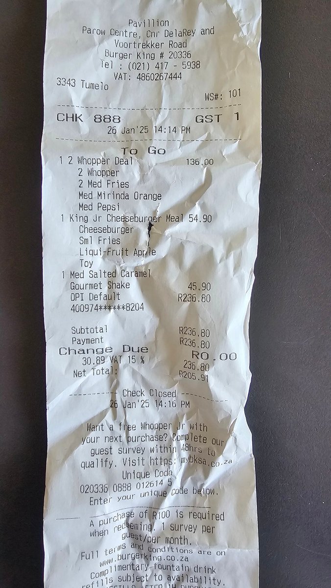MarcusGovender1's tweet photo. @BurgerKingZA 
Today I bought a 'salted caramel milkshake' for my son @ThePavSA.

What was advertised compared to what we received was totally different! The staff were totally surprised when we asked where's the 'sprinkles' topping as per advertised image! https://t.co/PMoNwtSvqc