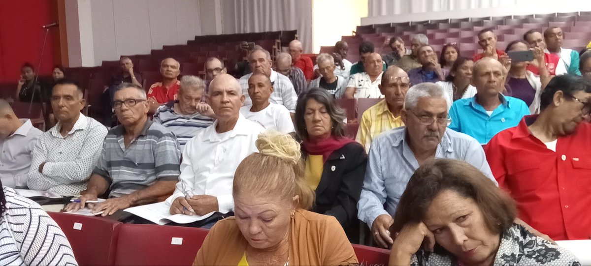 La Asamblea Municipal de Las Tunas evaluó y aprobó el Plan y el Presupuesto para el año 2025. Se expresaron reservas en cuanto a las potencialidades para lograr moyores producciones y más ingresos al Presupuesto.
#PoderPopular