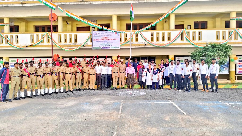 VelMultitech99's tweet image. Our college NCC wing proudly organized &apos;76th Republic Day Celebration&apos; at our campus on 26.01.2025.🇮🇳✨
#RepublicDay2025 
#Veltechmultitech
