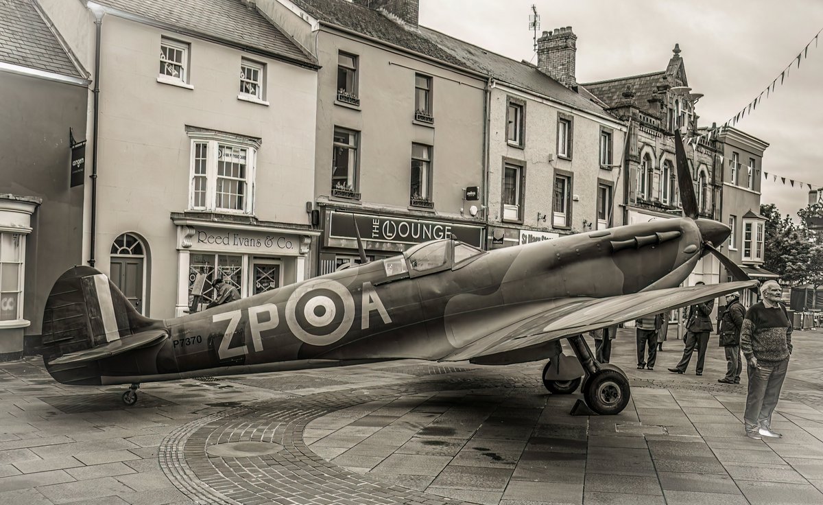 Stephen31338980's tweet photo. Submarine Spitfire on show #Spitfire #worldwarII #Warplanes #ARMY #aviationdaily #planespotting #submarinespitfire 

All my artwork available via my websites:
https://t.co/0r19Cb00AD
https://t.co/Q5EZDO4rSg
https://t.co/kku5KiFgwG https://t.co/qUWT88wWBB