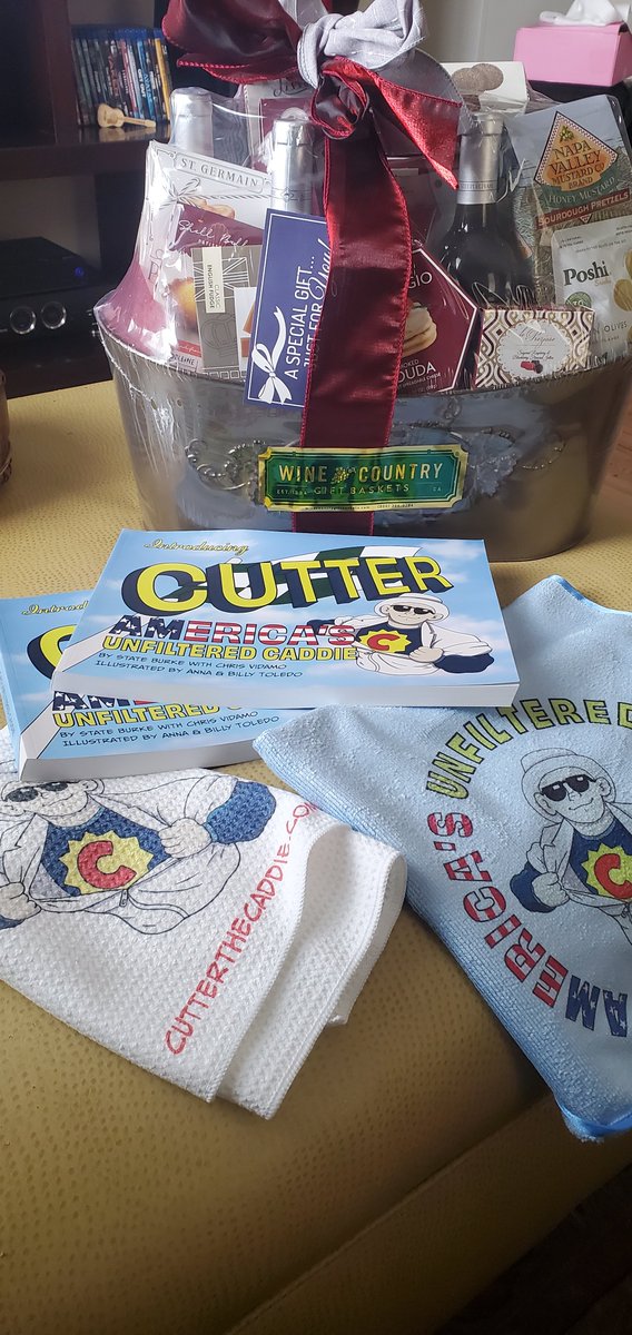 Cutterthecaddie's tweet photo. Good morning X family, friends, golf and sports fanatics.

What a day we have ahead!

Remember,  Valentines Day 💝 
will soon arrive. Make sure you get your golf fanatic partner the best 🎁 gift. That would be my book which you can get by visiting my bio.

Thanks and give your loved one something different this year.

Cutter appreciates you and all purchases will get a special bonus item!

EXTRA SPECIAL:  like, comment and retweet to be entered into a random drawing for a free book and special bonus prize. Winner to be announced tomorrow.
