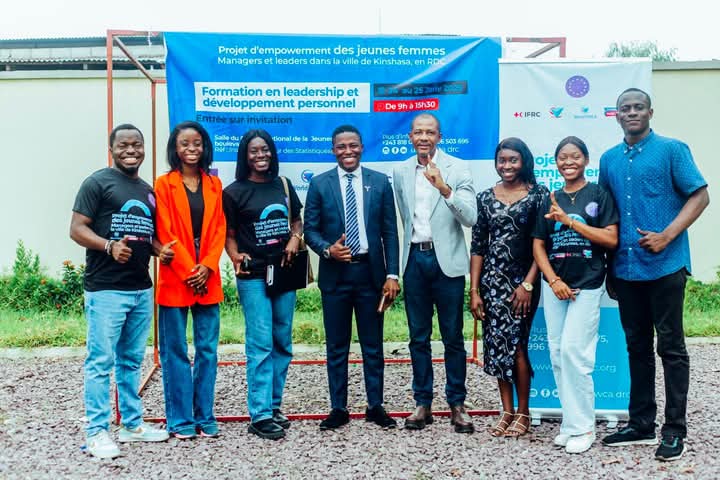 J'ai eu l'honneur d'intervenir aux ateliers organisés par le Ywca-Drc  dans le cadre du "Projet d’empowerment des jeunes femmes Managers et leaders dans la ville de Kinshasa, en RDC/PEJ" du 24 au 25 Janvier 2025, où j'ai partagé sur le thème du leadership et DV Personnel.