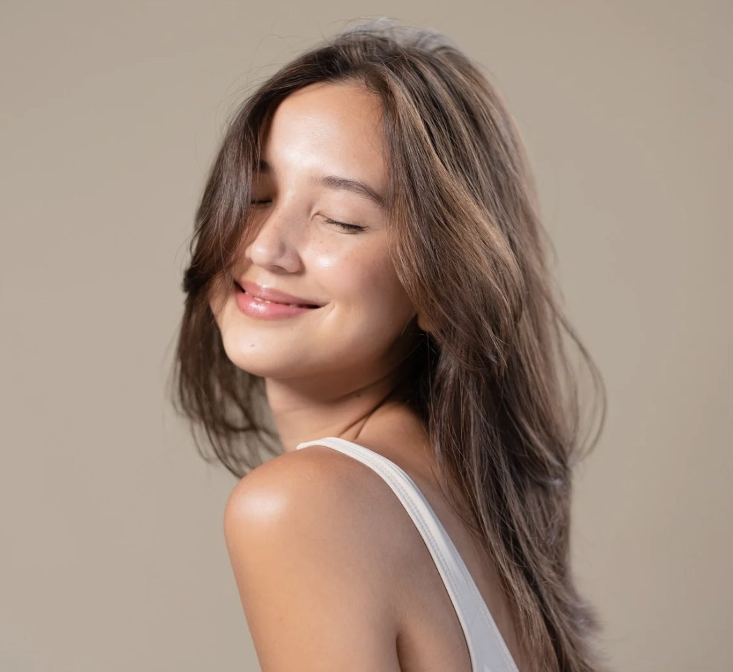 Wondering if you're truly healthy? Look at how your body feels: Are you energized, focused, and able to do what you enjoy? 💚 

Healthy living isn't just about avoiding illness—it's about thriving every day! 
#HealthyHabits #LiveFully #Health #Wellness