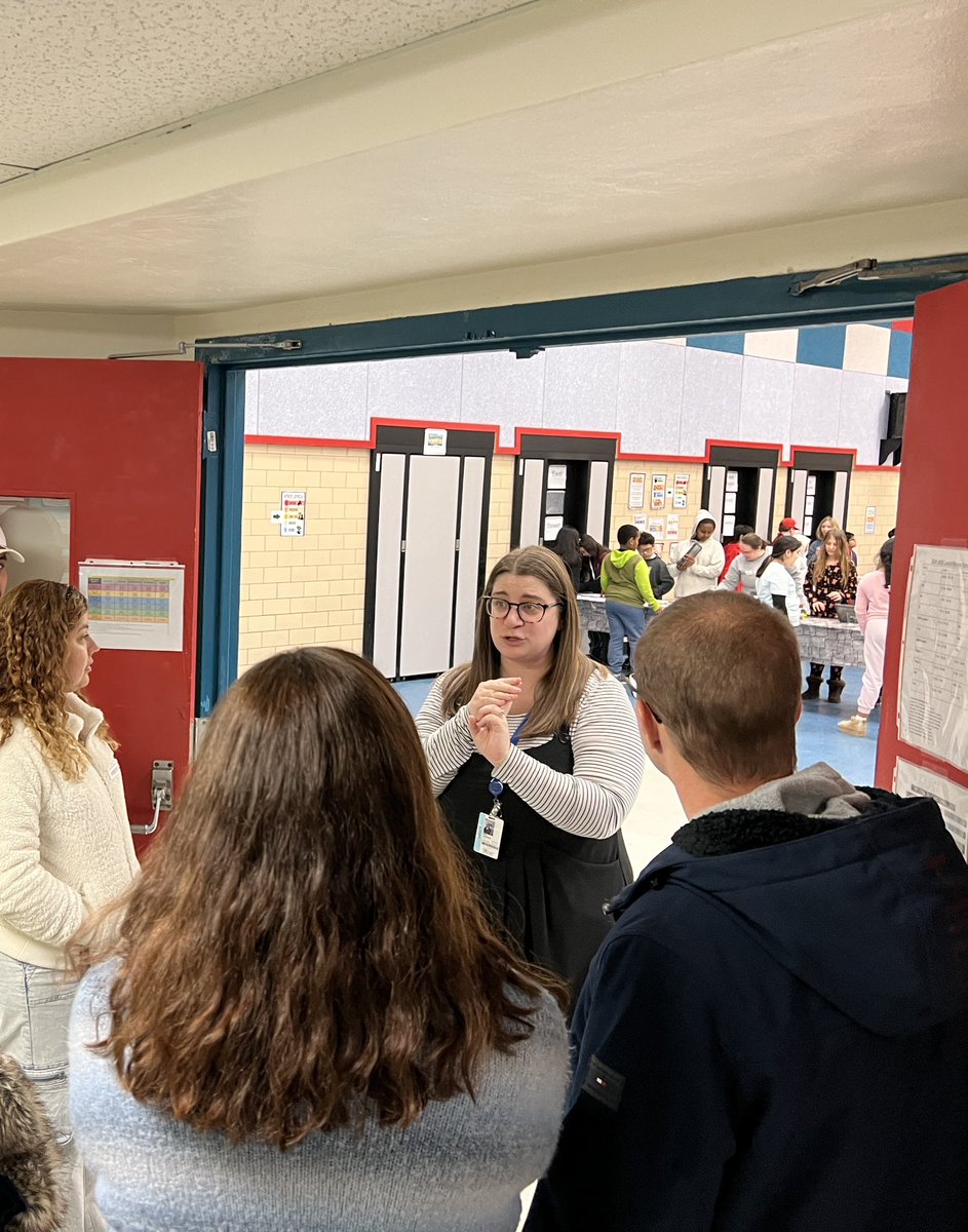 KWBarrett Elementary tweet media