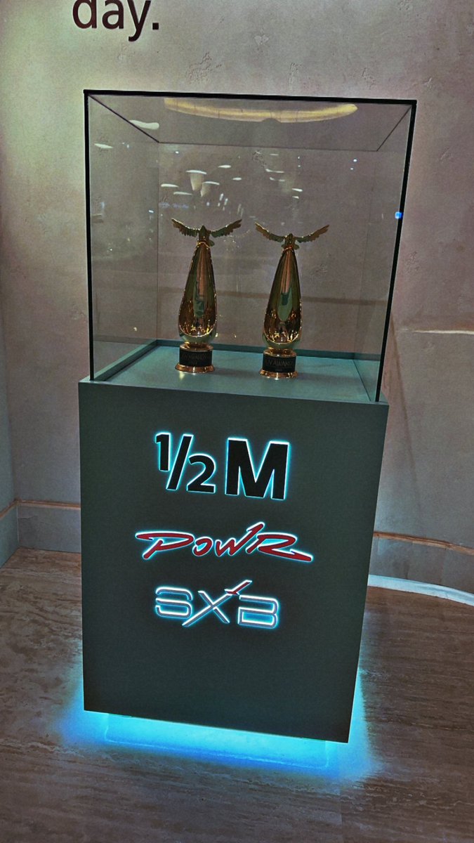 صورة مع الذهب🤍🏆
<a href="/SHoNgxBoNgYT/">POWR SHoNgxBoNg</a>