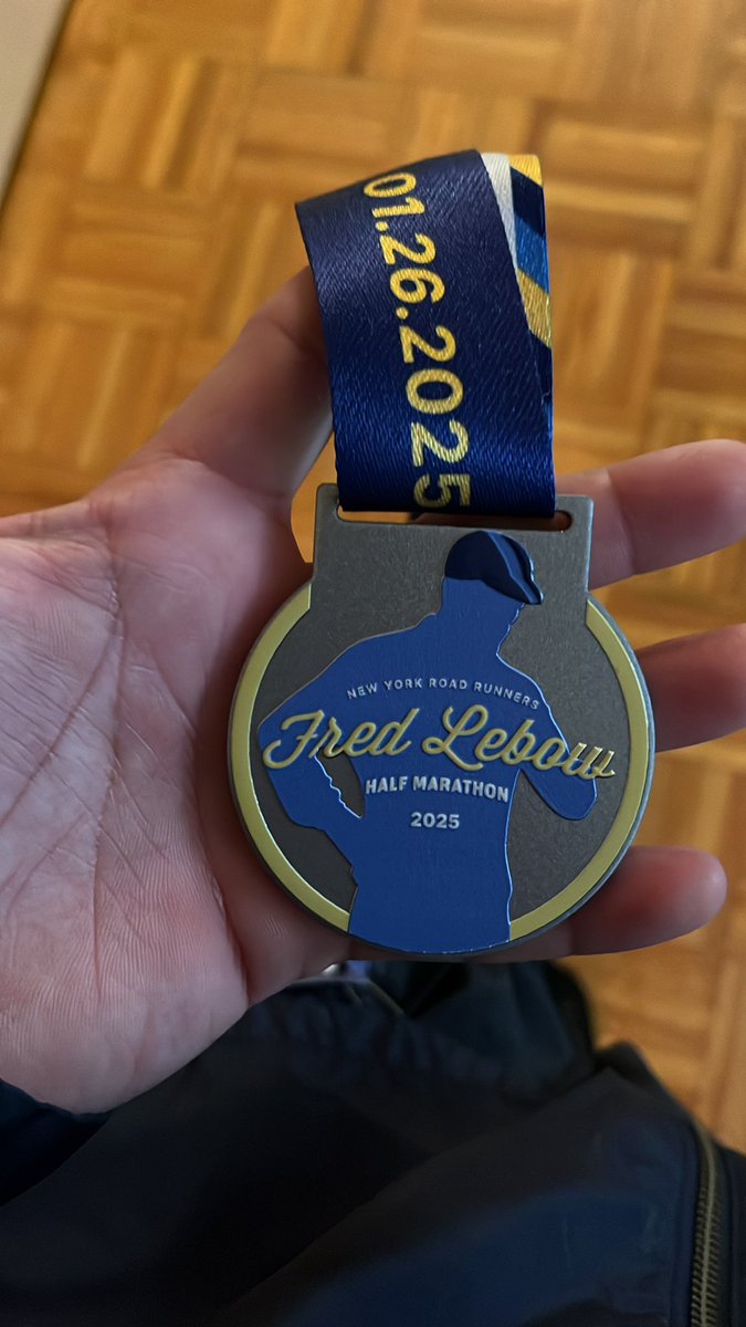 Juan C. Angulo-Lozano (@jcangulolozano) on Twitter photo A chilly Half-Marathon with a good friend. A chilly Half-Marathon with a good friend.