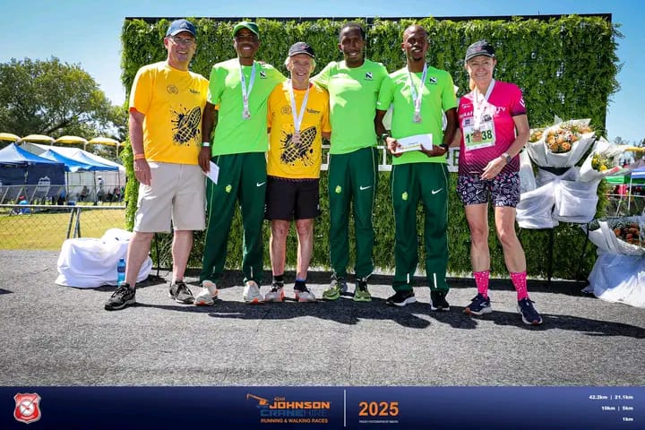 Siyaya911's tweet image. 3:09 Pace for Kebelo Melamu to win the #JohnsonCraneMarathon21km

Top 3 finishers all from @Nedbank_RC @nedbanksport

#TeamNedbank
#BavariaZa
#FutureLifeSA
#BiogenZA
#NikeSA
#ThirstiWater
#MoreThanAClub
#RunningWithTumiSole
#CosWeLoveRunning