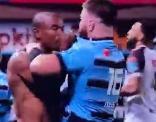 gregphilps's tweet photo. @julianevans11 @dylmjack Prop Grabbing his the throat, going for Mapimpis eyes and Mapimpi pushing his arm away as blinded by the shirt are very different to deliberate eye gouging , there are what I did 😂😂😂😂 https://t.co/ITsew0070H