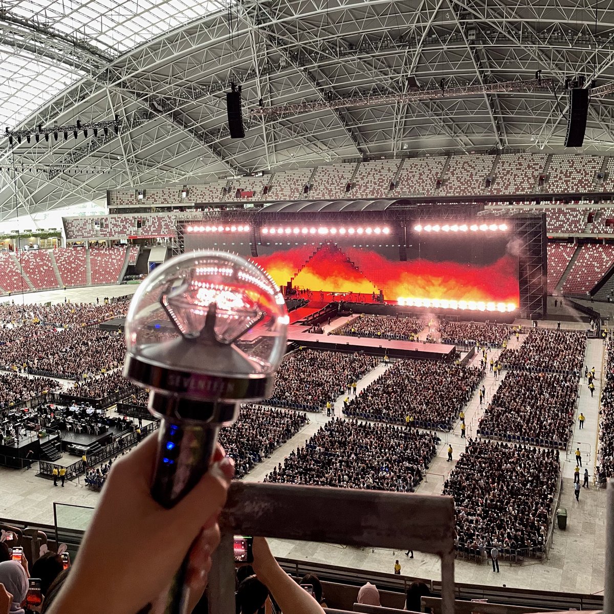 waajhynn_n's tweet photo. 250125 - no words can describe how meaningful this day was ๐ฅน the crowd is SUPER crazy, the live performance, Seventeen itself and everything! (ex that shitty queue) and be able to go with my fav bisger ๐ฉท๐ฉต ily my Seventeen ๐
#PCD #PCBP
#SVT_RIGHT_HERE_IN_SINGAPORE https://t.co/93xDLMd7lo