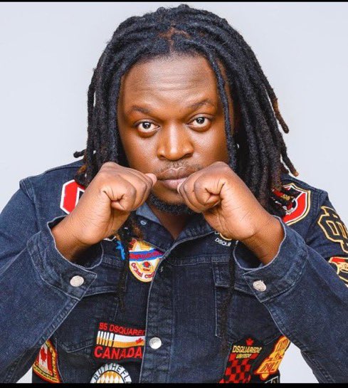 Regai timboona apa. Because we can't clash nemablogger.

Retweet for Winky D 🔄 Like for Seh Calaz❤