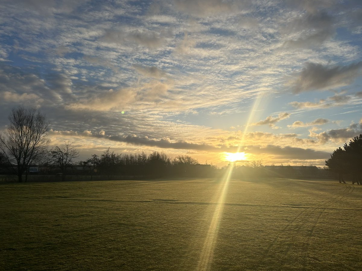 BirgithaBakker's tweet image. Dit weekend weer eens heerlijk de zon op ons gezicht gevoeld ☀️ Fijn zonnig weekend allemaal!! #enjoythelittlethings #relax #vitaliteit