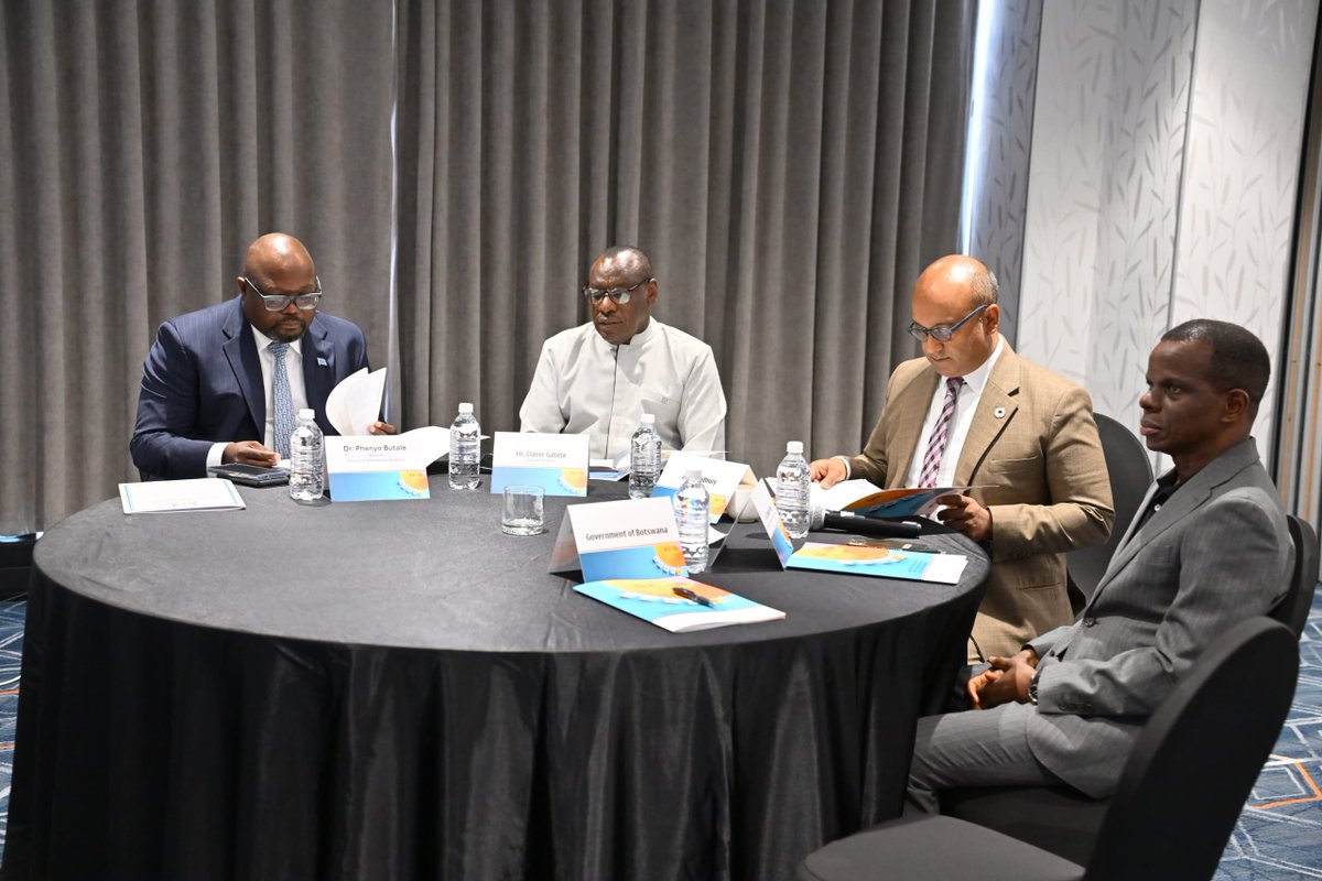 ECA_OFFICIAL's tweet photo. The retreat has reaffirmed @ECA_OFFICIAL ‘s  pivotal role in driving sustainable development, with an  emphasis on agility and urgency to deliver impactful results at scale.
#Ideas2Action 🇧🇼
@ECA_SRO_NA @ECA_SROWA @IDEPOfficial https://t.co/CivPmX3PyT