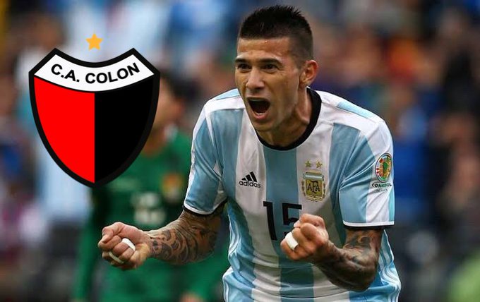 El defensor que fue ofrecido a Colón de Santa Fe; jugó en la Selección Argentina