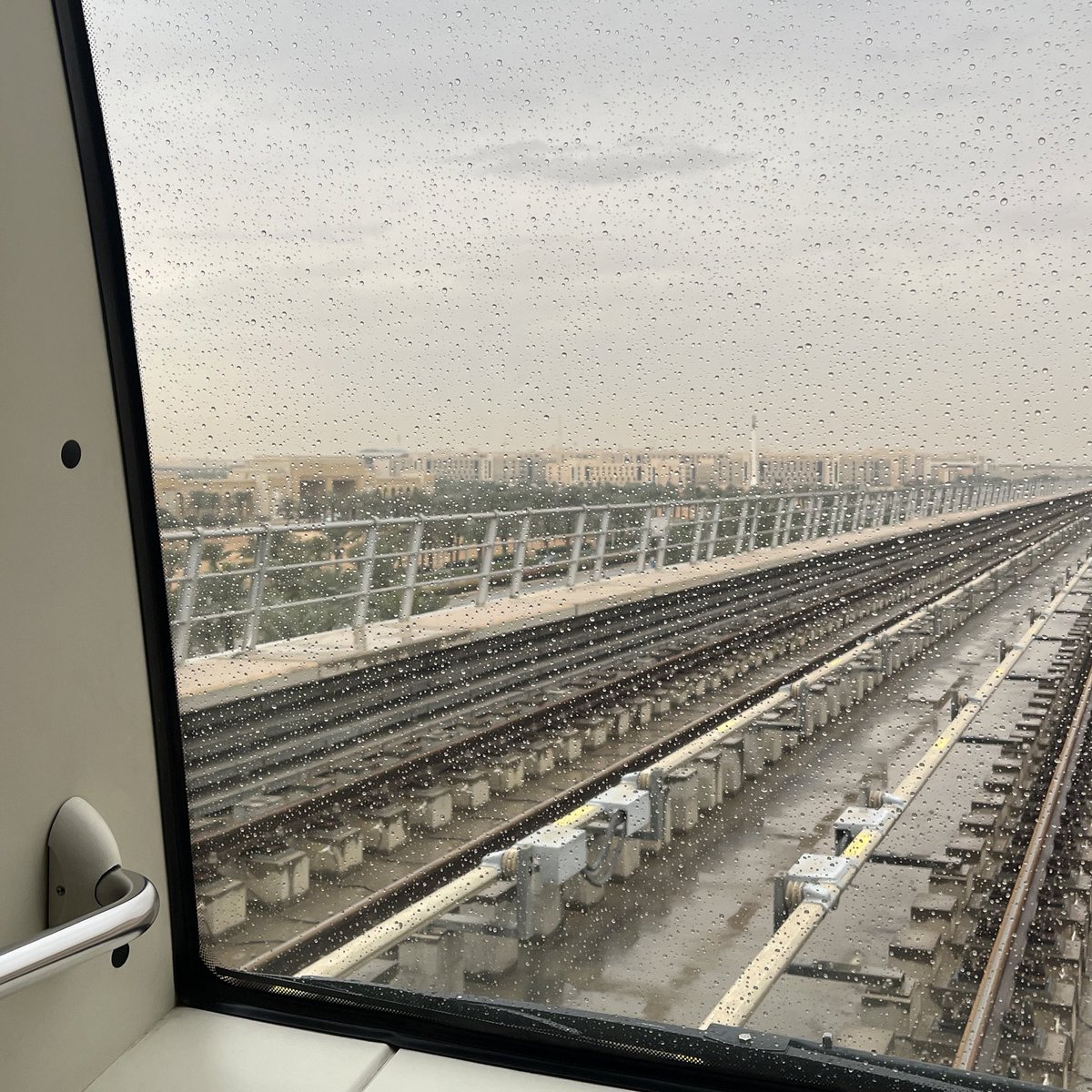 Clouds_NU's tweet photo. يوم ممطر🌧️ https://t.co/evjlFhE3Vz