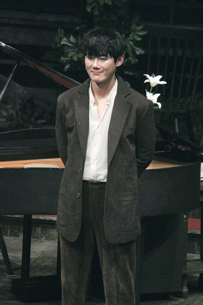 tltclt's tweet photo. 250126 글루미선데이 총막
유승현 안드라스 https://t.co/bZ944h8Y1K