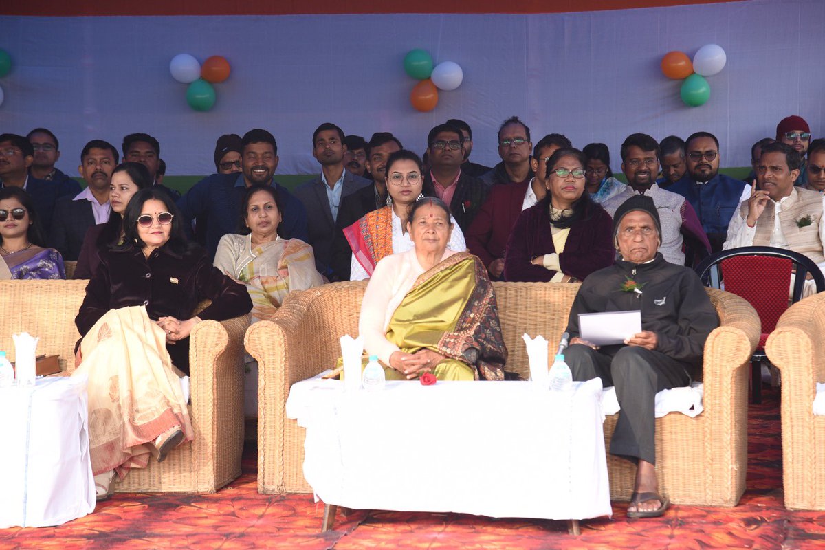 drmmalda's tweet photo. Glimpse of the 76th Republic Day celebration by Malda Division at Lakshan Sen Stadium.
#RepublicDay #MaldaDivision #IndianRailways #PrideAndProgress https://t.co/88tpqIlA1H