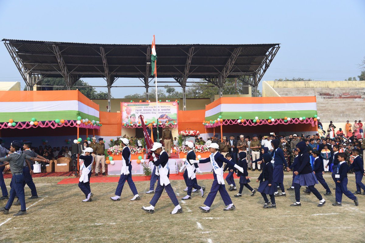 drmmalda's tweet photo. Glimpse of the 76th Republic Day celebration by Malda Division at Lakshan Sen Stadium.
#RepublicDay #MaldaDivision #IndianRailways #PrideAndProgress https://t.co/88tpqIlA1H