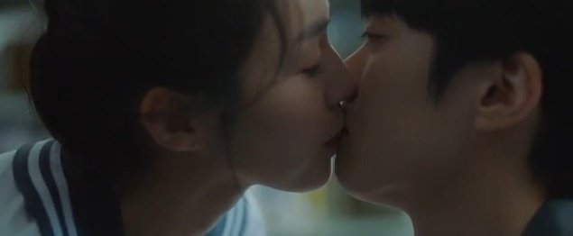 seovyn_'s tweet photo. I liked their chemistry.  what do you think? they both fit well 😍🤍

#ChaeSooBin #GongMyung https://t.co/rw1rfdbxql