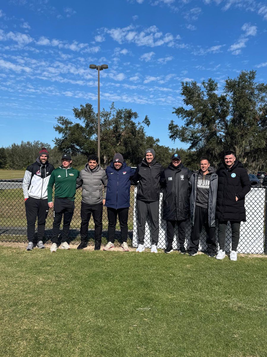 FredMoojen's tweet photo. Great week in Orlando with our prep school based in Montreal @RMPUS_Montreal
Great games and good to see some old teammates, coaches & friends 🇺🇸
#rmpus https://t.co/u1ShiUIXNa