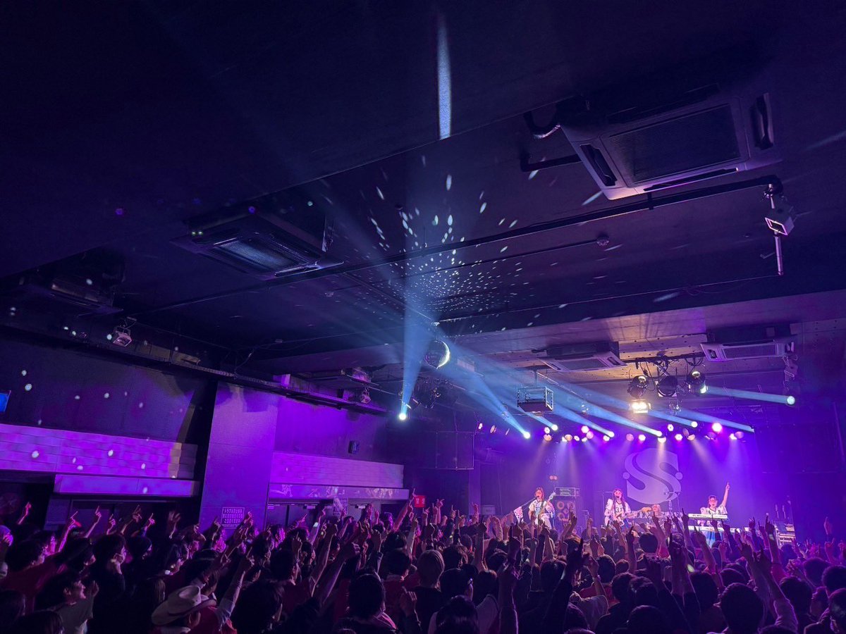 sumiredooon's tweet photo. ツアー2箇所目、仙台darwin🫛🐮❤️‍🔥
最高の時間ありがとう〜😭💓💓💓
このツアー、本当やばいなぁ( ..◠‿◠ ..)‼️‼️‼️‼️‼️‼️‼️にやにやがとまらなーい♡みんな最高だよ、楽しかった熱かったね〜！！また仙台戻って来れるといいなっ♡
次は名古屋だっ😍

(無事に牛タンとずんだgetしました)

#サイサイ　#SILENTSIREN #サイサイLadytogo  #仙台