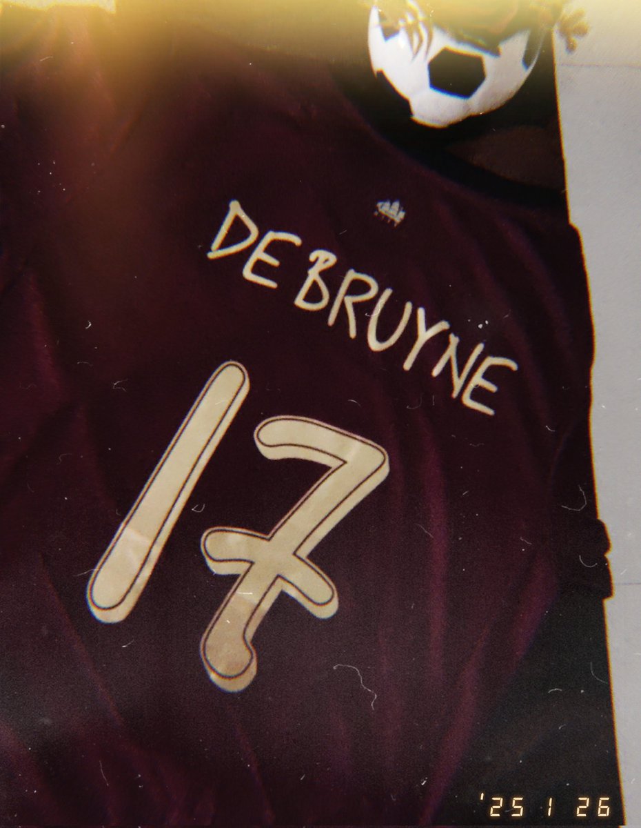 shelovescityfc's tweet photo. "Received this beauty today." #kdb17 #debryune #Kevindebruyne https://t.co/PnA7e7O1XD