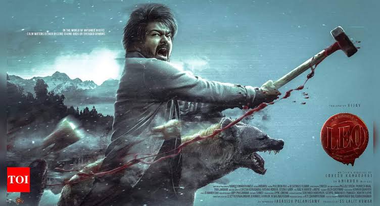 OGSimbu's tweet photo. ரத்தம் தெறிக்க தெறிக்க ஒரு மொரட்டு லுக்😍💥

#LeoFirstLook https://t.co/JSnoMbwWDs