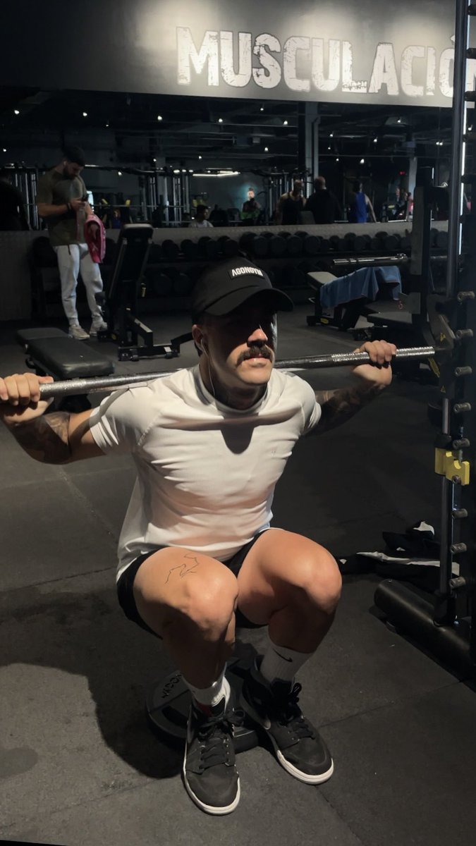 LEGDAY SKINNY BITCH #gymrat #gym 6/6✅