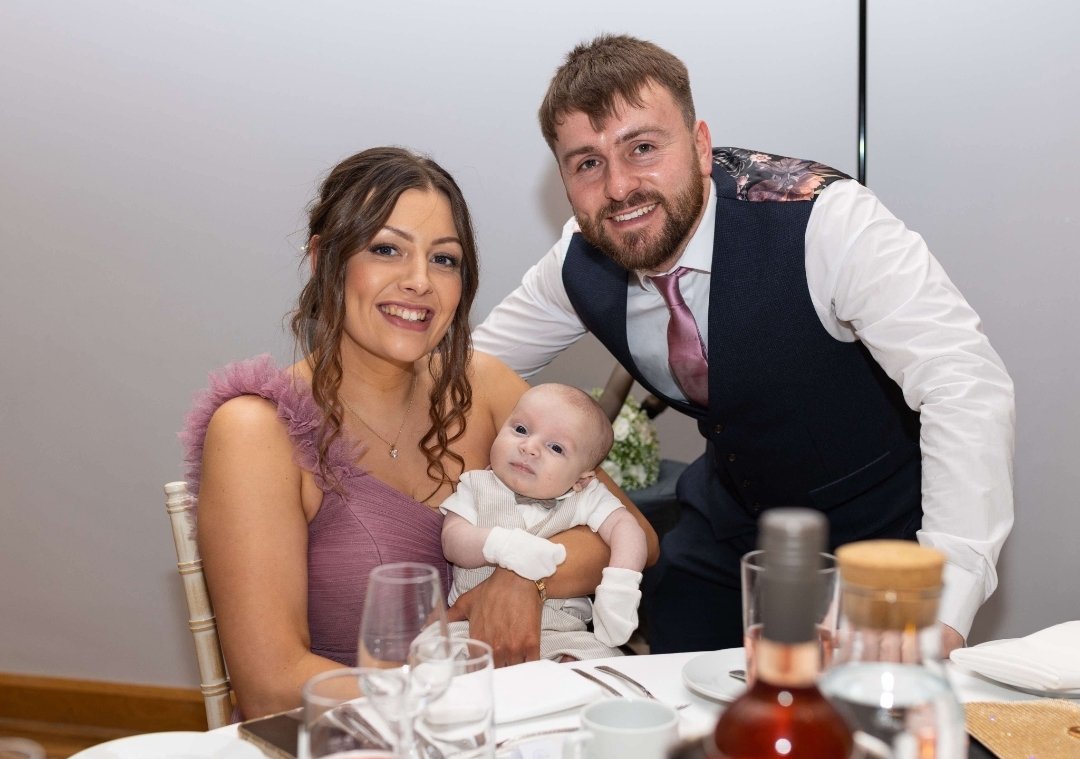 The gang at me sisters wedding 🤩