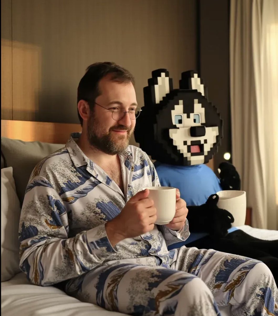 Good morning! 

It's a bit chilly outside, so we're warming up with some coffee before the workshop.