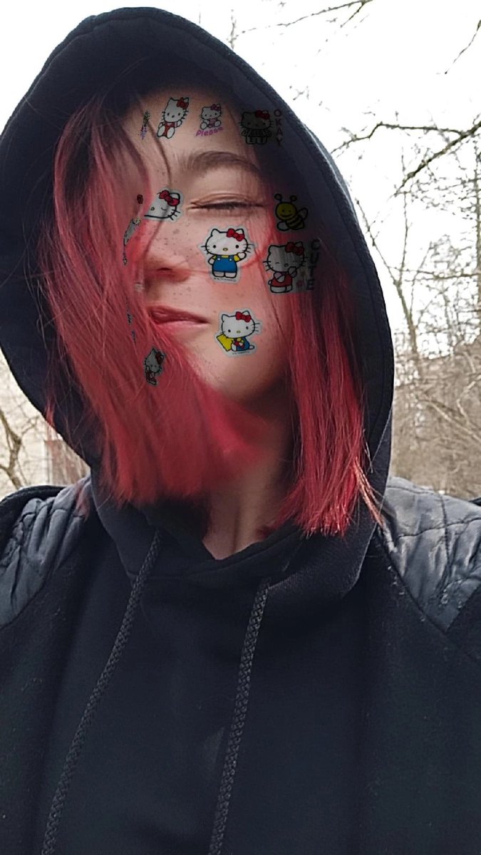 _ne_lera's tweet photo. поделитесь фото из другого периода вашей жизни. 

9 класс, depression, АД, ебейший страх будущего (да и настоящего тоже), дохера проблем с головой 

слава богу избавились от этого периода😮‍💨 https://t.co/MI1KrSUloP