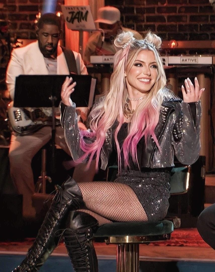 ✨️#365DaysofBliss✨️ 🥳 2025 Day 2️⃣6️⃣ Post a Fav Pic/Gif