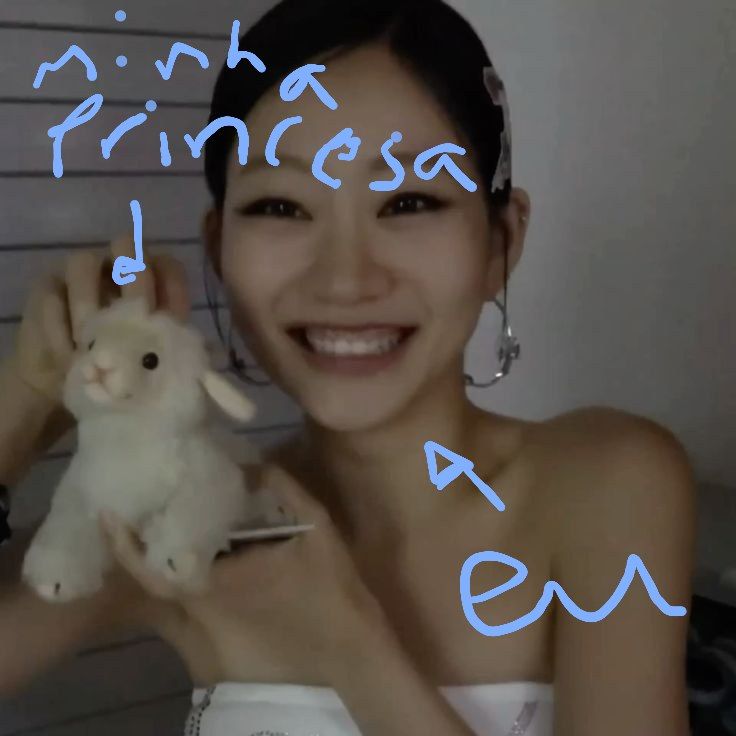 para aqueles que não sabem esse é o tamanho real da minha namorada