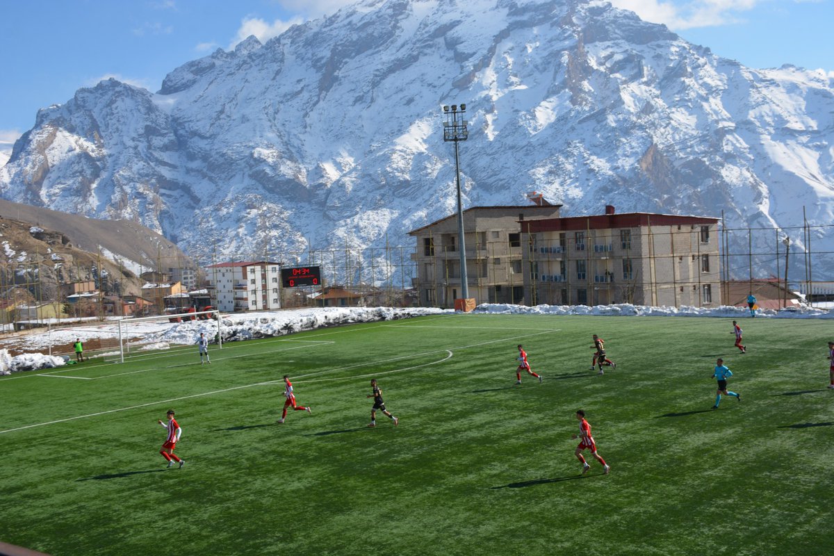 Hakkari Zap Spor Batman ekibine  acımadı!

hakkariilsesigazetesi.com/hakkari-zap-sp…