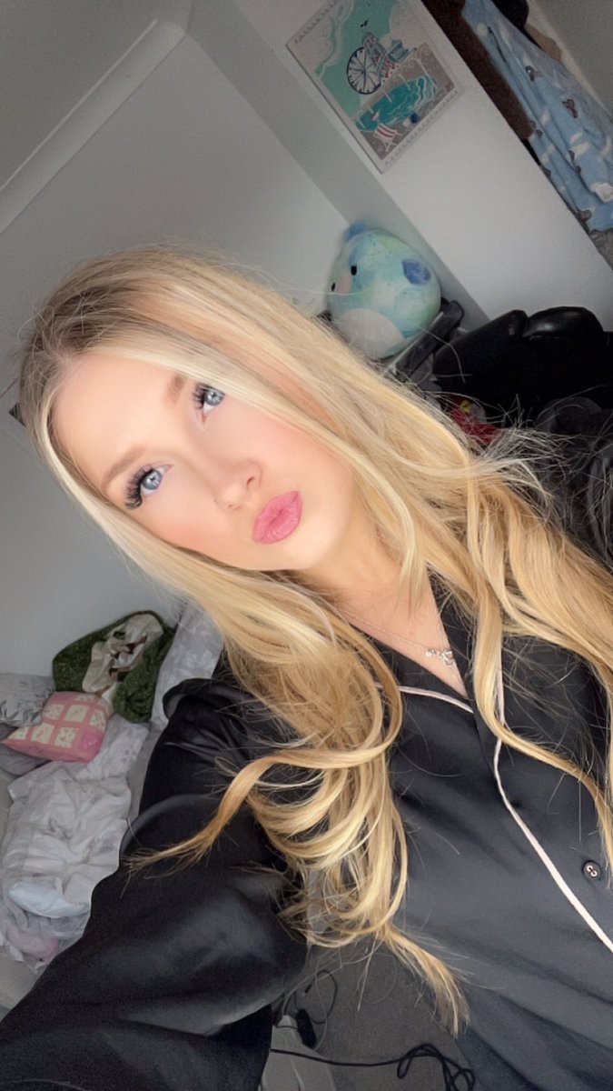 rebehcca ♡ tweet media