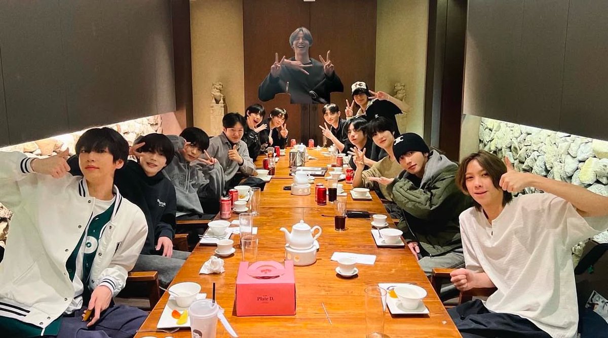 GijoongArchive's tweet photo. [250126] 0124_gijoong IG update

💚

#GROOVE

#Gijoong #Kijoong #Kijung
#기중 #김기중 #KIM_GIJOONG

#유니버스리그 #universeleague
#UNB #유앤비 #IM66 #아이엠66 #MBKBOYS #엠비케이보이즈 https://t.co/FGjhpEKZxK