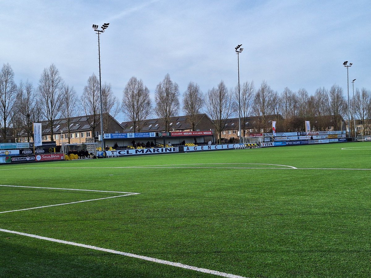 niek92jansen's tweet photo. Sportpark Het Hoge Land, Berkel en Rodenrijs 📍
Op dit fraaie sportpark nemen Derde Divisie B-middenmotors TOGB en vv Gemert het tegen elkaar op. De nr. 10 en 11 hebben 27 punten uit 19 duels ⚽
#TOGB #vvGemert #Berkel #Groundhopping #groundhoppen @togbvoetbal_1 @vvgemert https://t.co/vNF6NcLnlV