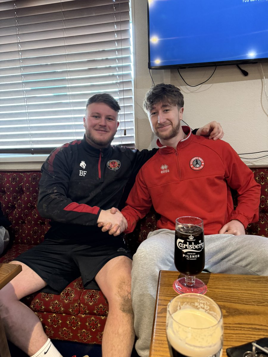 Doody Fc 4 - 1 Laceby Fc 

A challenging first half going in at 1-0 down. A first goal from Peter Yongman, brings the game back to 1-1.

A Stark &amp; Farman defensive disaster class, kills the game off as the Mammoths suffer another defeat.

We go again.