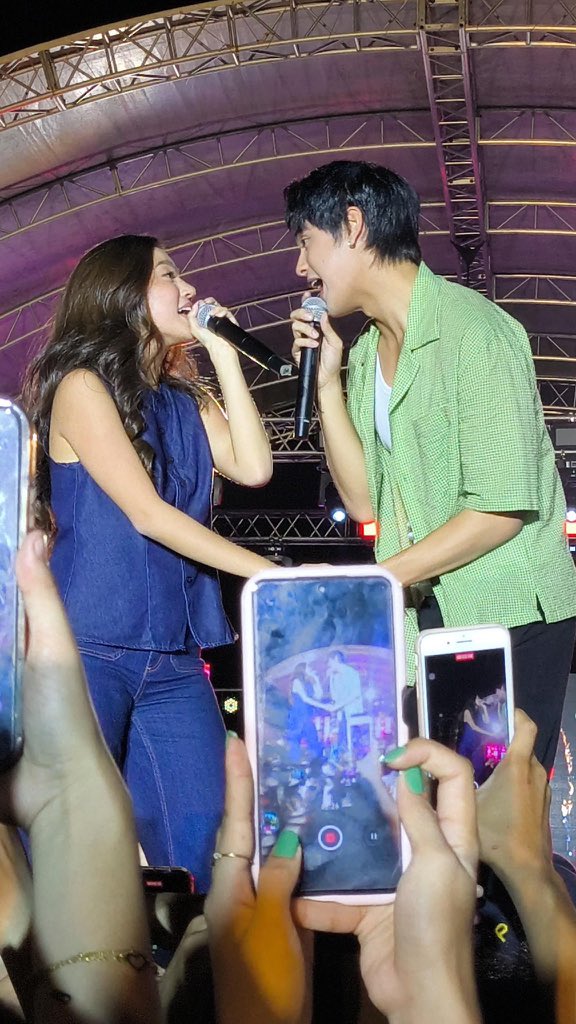 They’ve been together for six years already, but the spark and kilig they bring never gets old 🥹

DONBELLE CELEBRATES DINAGYANG

#DonBelle | #DonBelleInIloilo