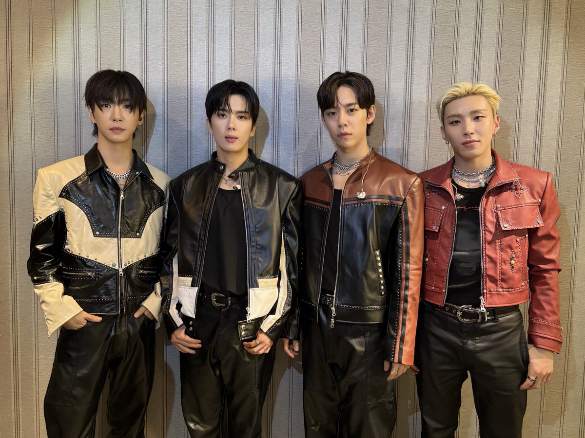 maenter1234's tweet photo. [📸]
2025.01.26
2024 ENCORE CONCERT
[Farewell, Earth] IN TAIPEI

함께여서 좋았던 #Farewell_Earth
베이비만 있으면 우리는 행복해요🪐💘

#BANG_JUNG_YOO_MOON
#방용국 #정대현 #유영재 #문종업
#Farewell_Earth #Concert https://t.co/HuiVjqGJG0