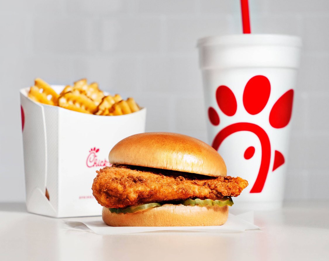 dfrey33's tweet photo. @DWRshow Sending virtual Chicken Sandwiches https://t.co/niqO1kUgPg