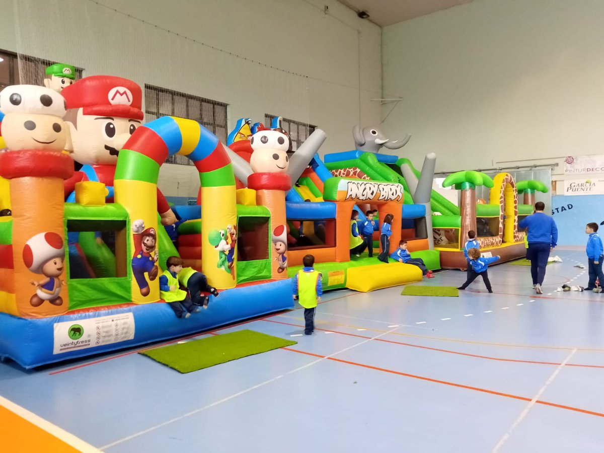 DeportesDip_Va's tweet photo. 👧🏻 Este fin de semana ha comenzado el programa Chiquitín en Olmedo. 

➕ de 300 participantes disfrutan de la actividad de los Juegos Escolares. 

✔️ La Diputación de Valladolid promoviendo la iniciación al deporte de los más pequeños. https://t.co/HC8SQM8daY