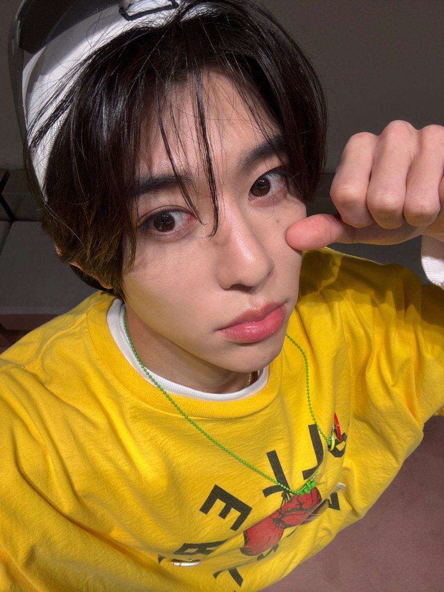 goneung82's tweet photo. 와 얼굴 제발요 https://t.co/9j2BEDuJtr