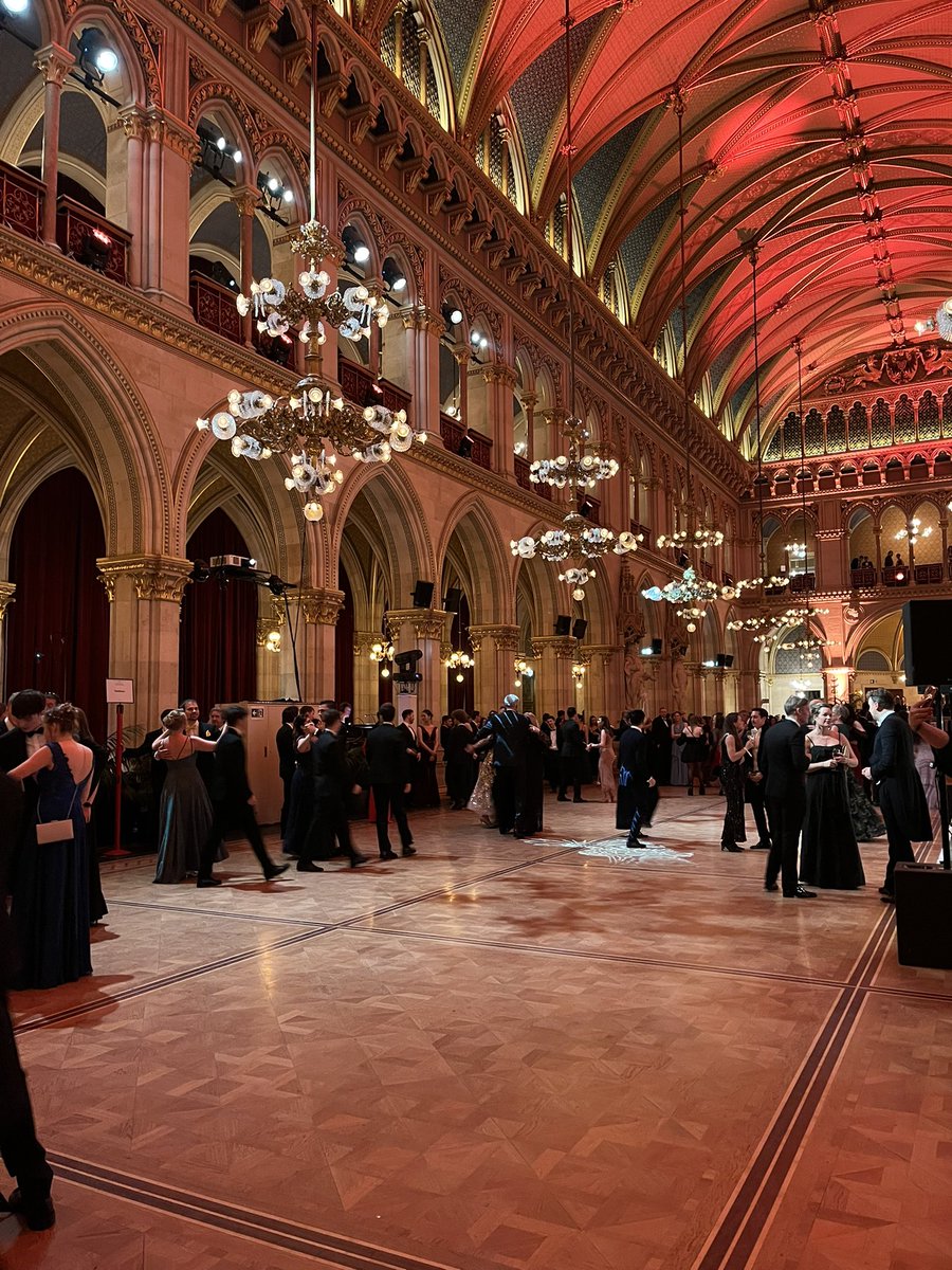 Guillem_Coll_G's tweet photo. It was a pleasure to attend the X Wiener Ball der Wissenschaften to celebrate Science and Research in Austria !❤️🇦🇹

A highlight of the night was meeting the great Prof. @Archaea_Vienna.

A night to remember!! https://t.co/AdFHy18LJz