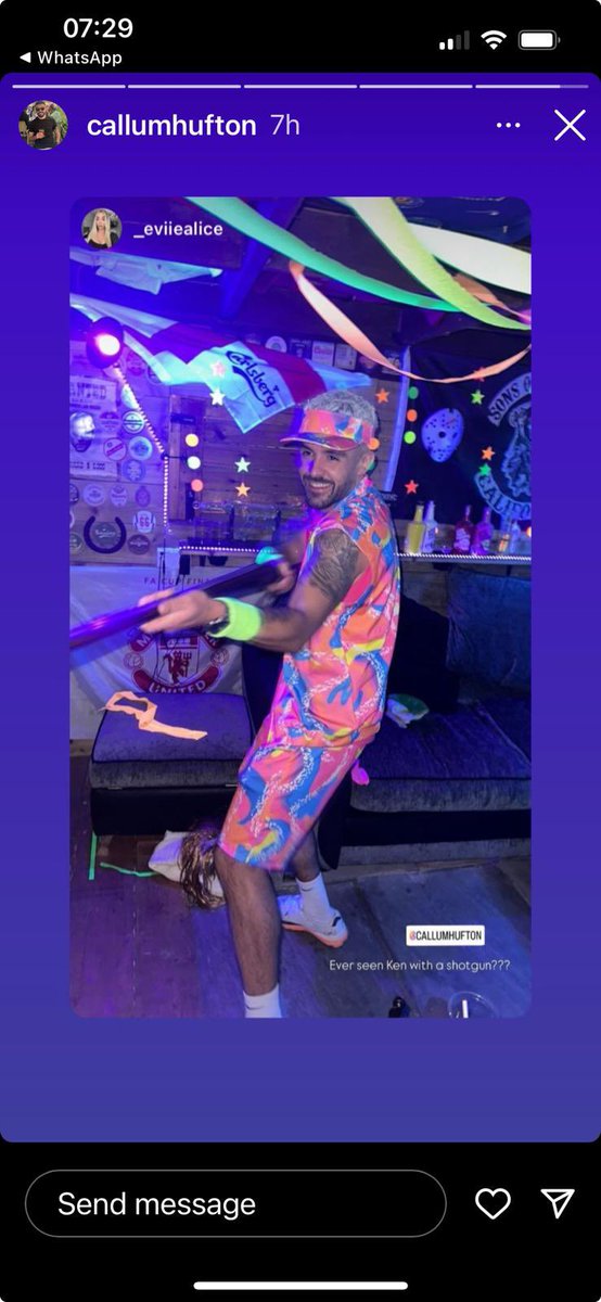 Spanish bar 3 Bell inn 0 

Callum x2
Jimmy 

Mom action man Callum Hufton 

Back to winning ways in wank conditions, Up the Spanish 🇪🇸 🍺